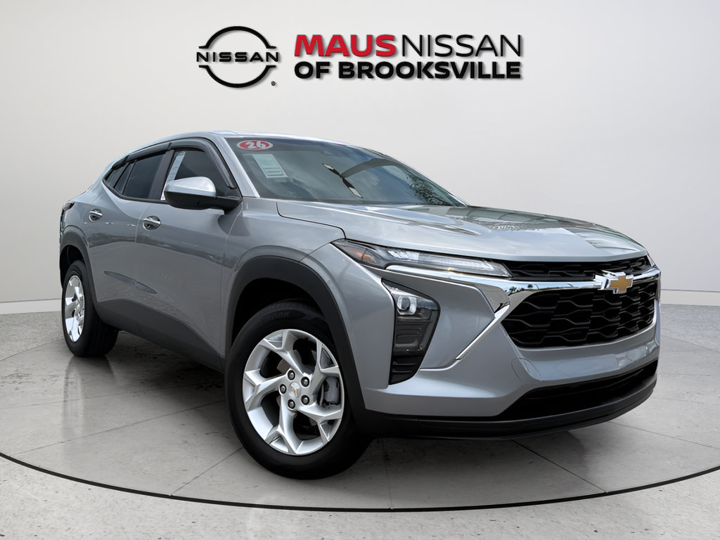 Used 2026 Chevrolet Trax LS w/ LS Convenience Package