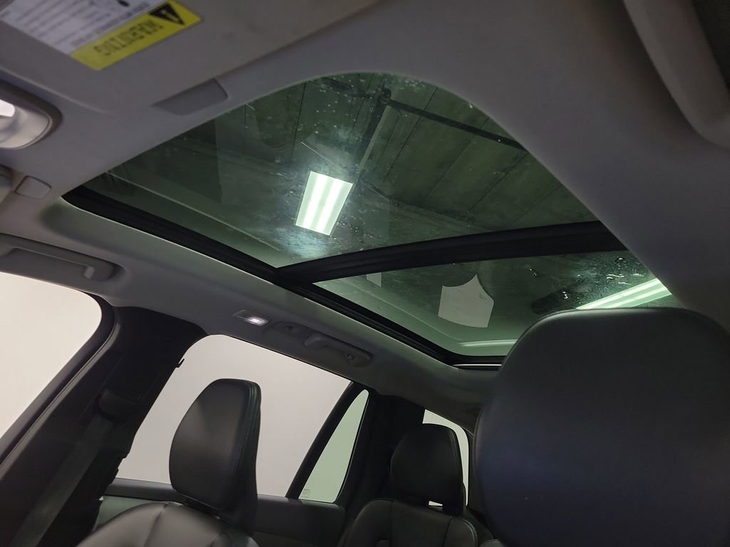Used 2023 Volvo XC90 B5 Core AWD/4WD image 14