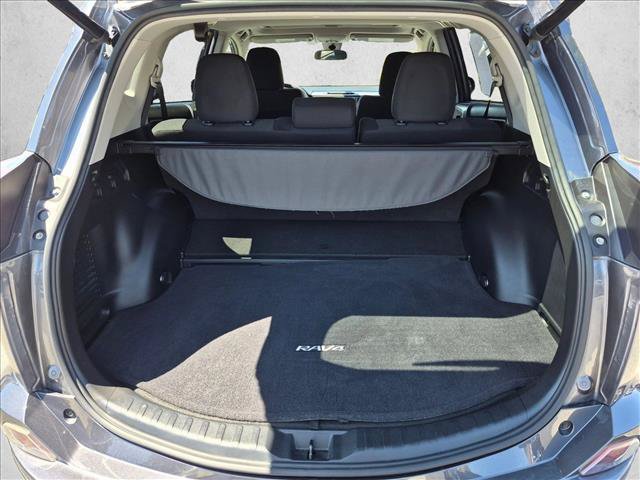 Used 2017 Toyota RAV4 XLE w/ Carpet Mat Package AWD/4WD image 7