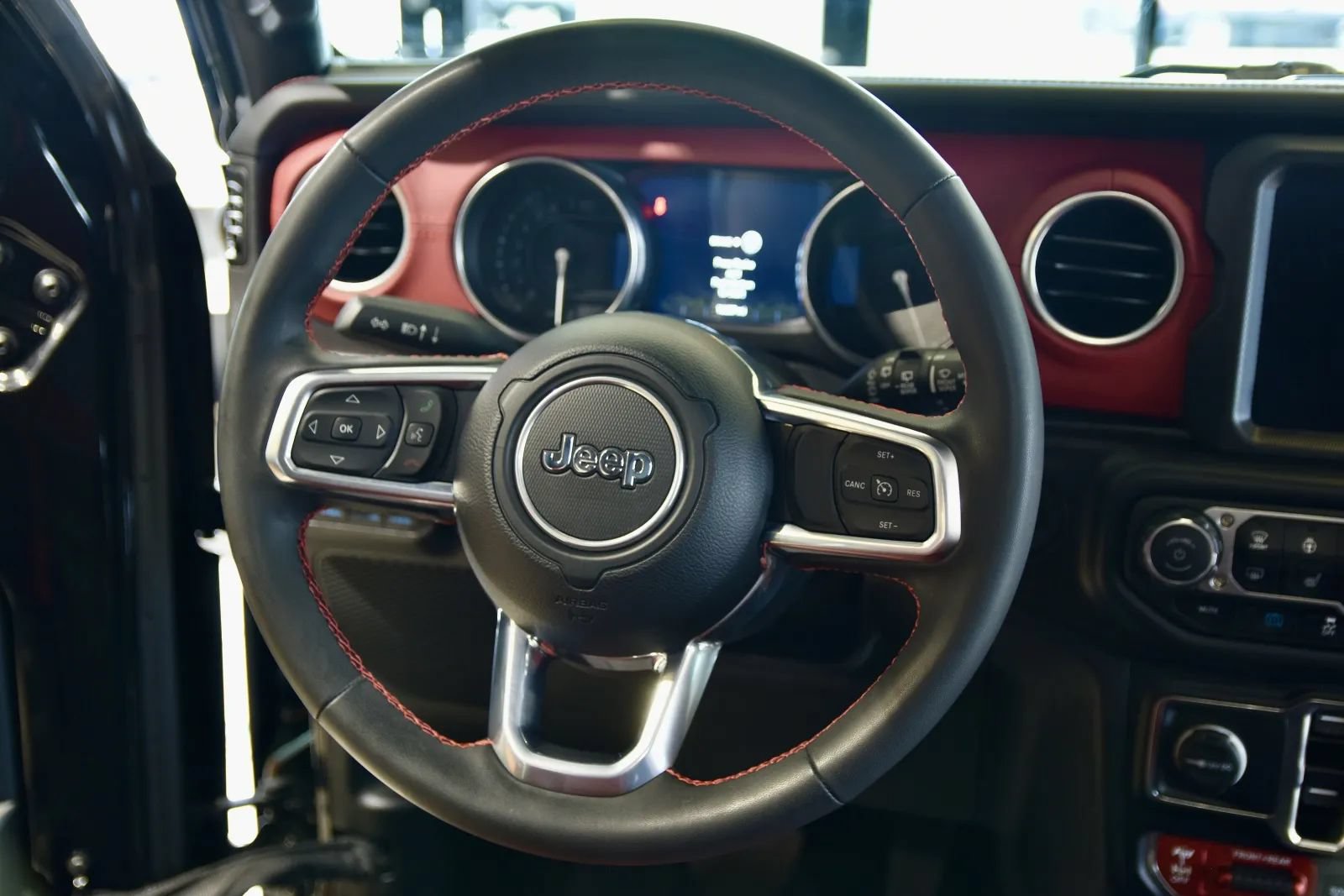Used 2023 Jeep Wrangler Unlimited Rubicon 4xe AWD/4WD image 22