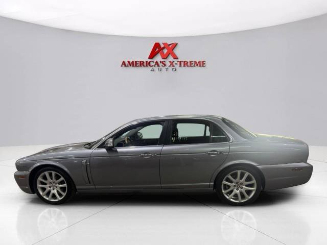 Used 2008 Jaguar XJ8 RWD image 4