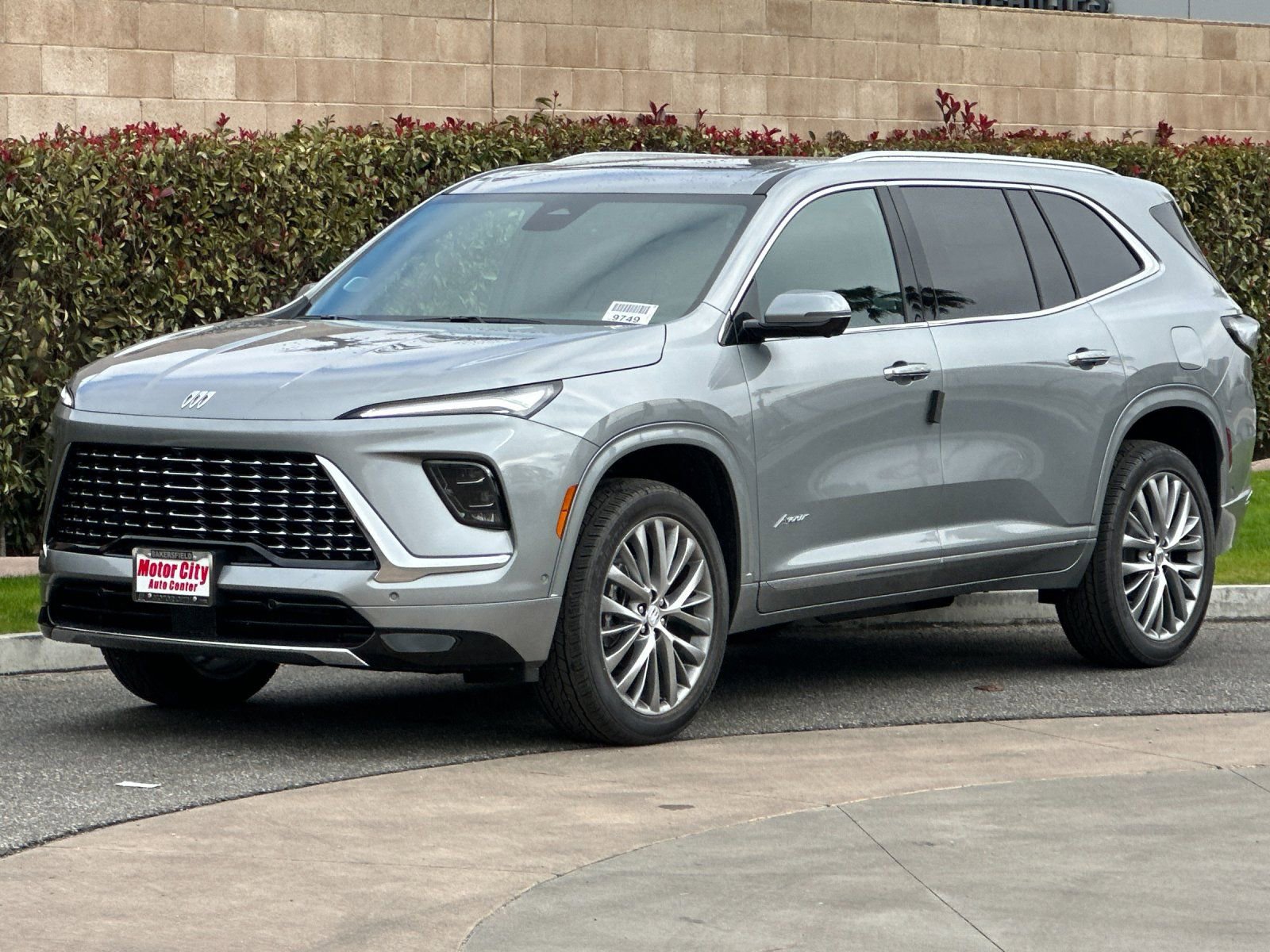 New 2026 Buick Enclave Avenir w/ Super Cruise Package FWD image 8