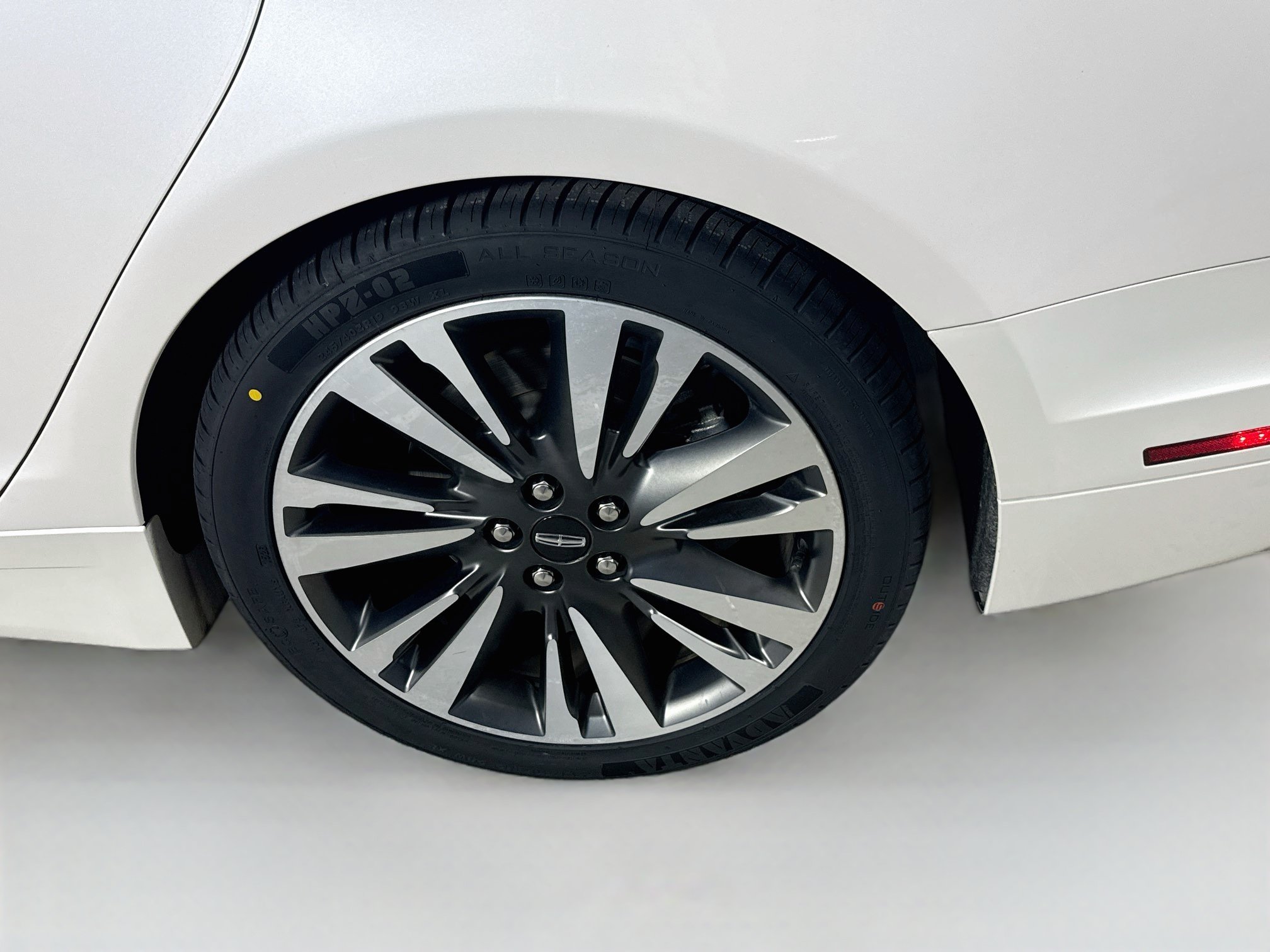 Used 2017 Lincoln MKZ Reserve w/ Technology Package FWD image 38