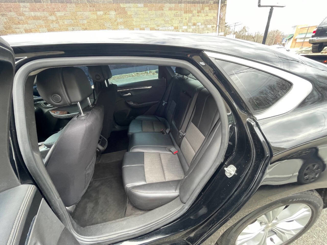 Used 2014 Chevrolet Impala LT image 10