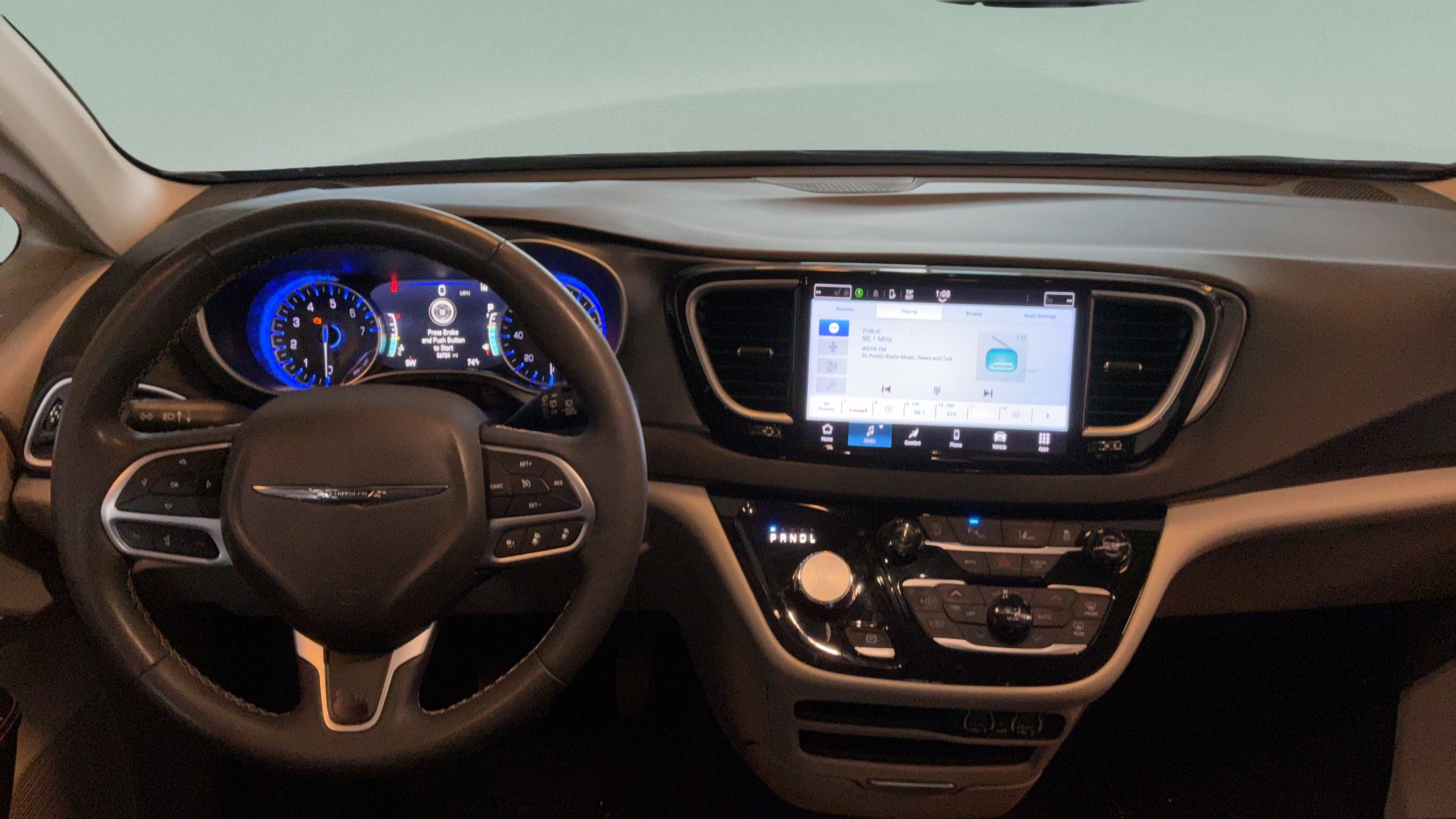 Used 2024 Chrysler Pacifica Touring-L FWD image 26