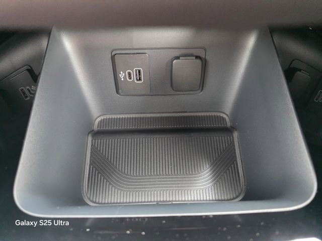 New 2026 Ford Explorer Platinum image 23