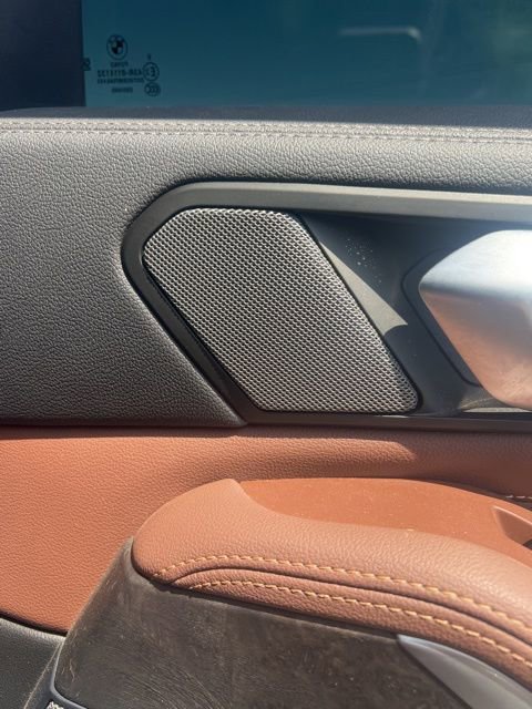 Used 2021 BMW X5 xDrive45e w/ Premium Package image 32