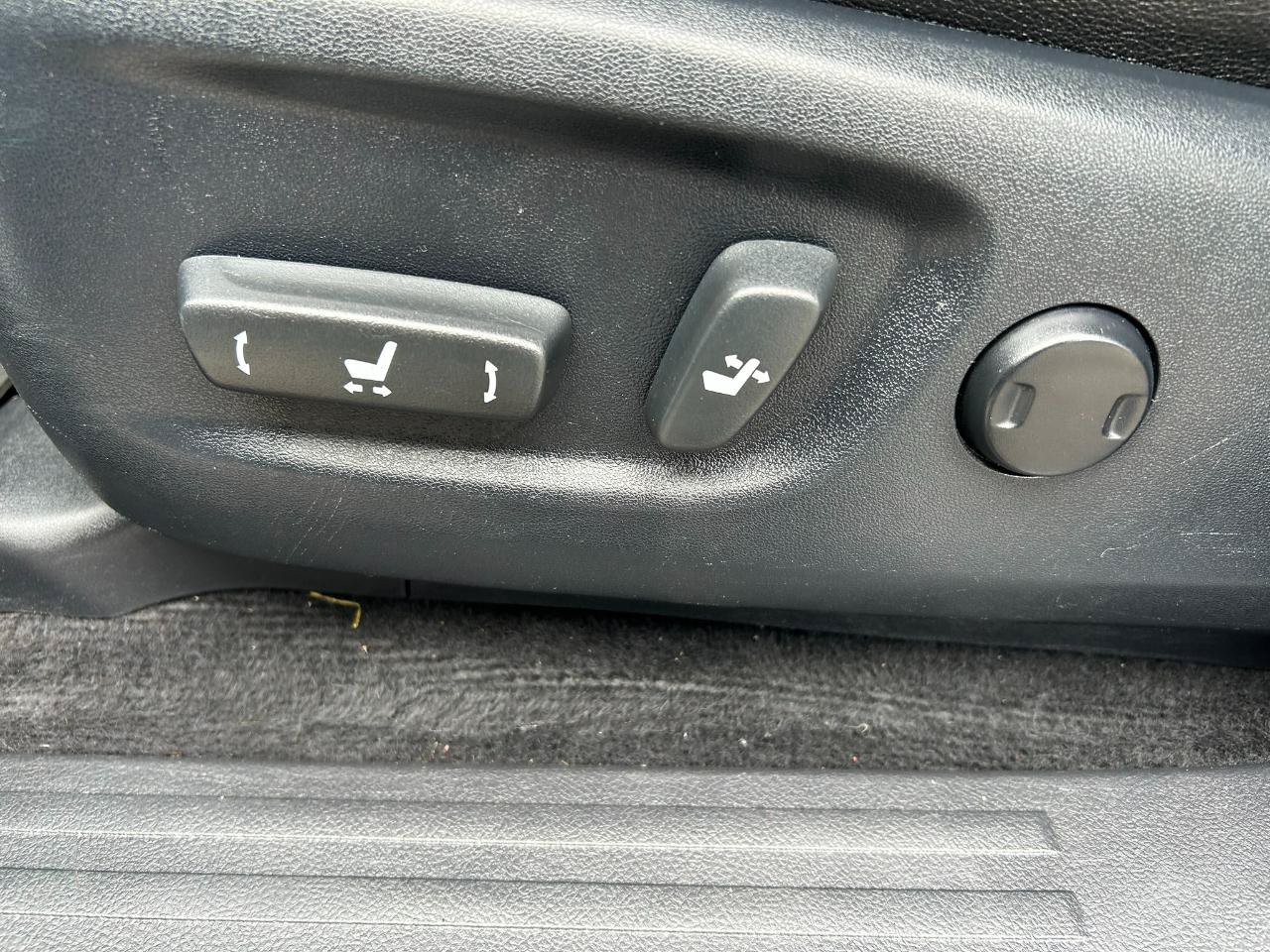 Used 2015 Toyota 4Runner Trail Premium AWD/4WD image 11