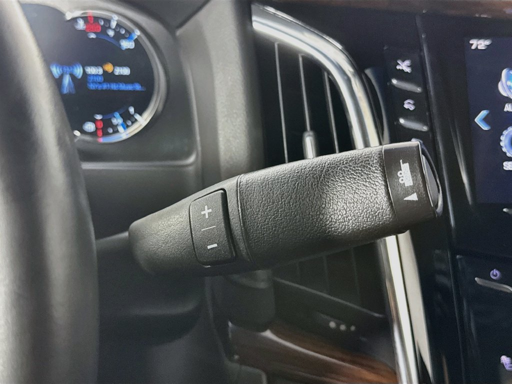 Used 2016 Cadillac Escalade Premium AWD/4WD image 20