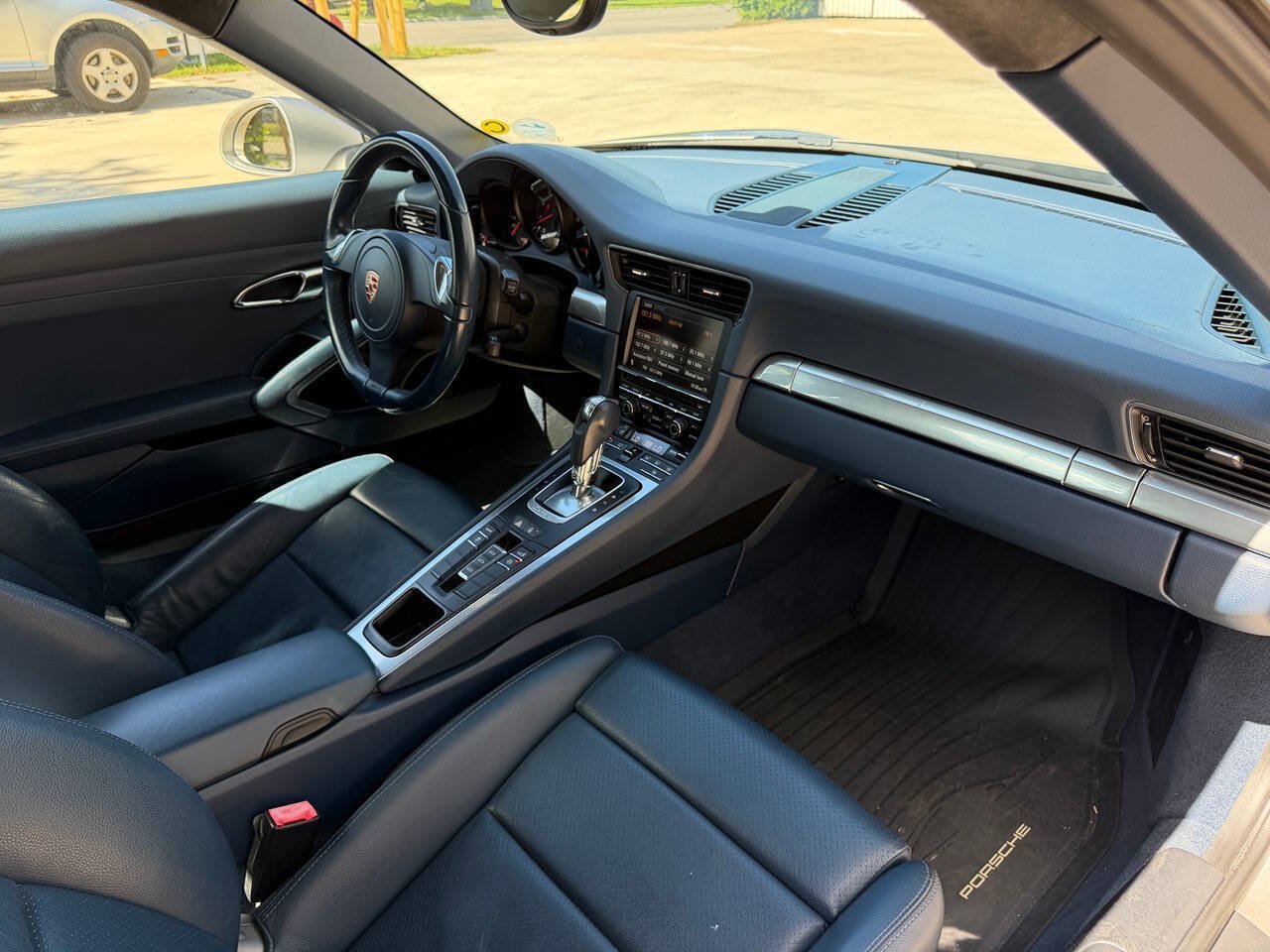 Used 2012 Porsche 911 Carrera RWD image 17