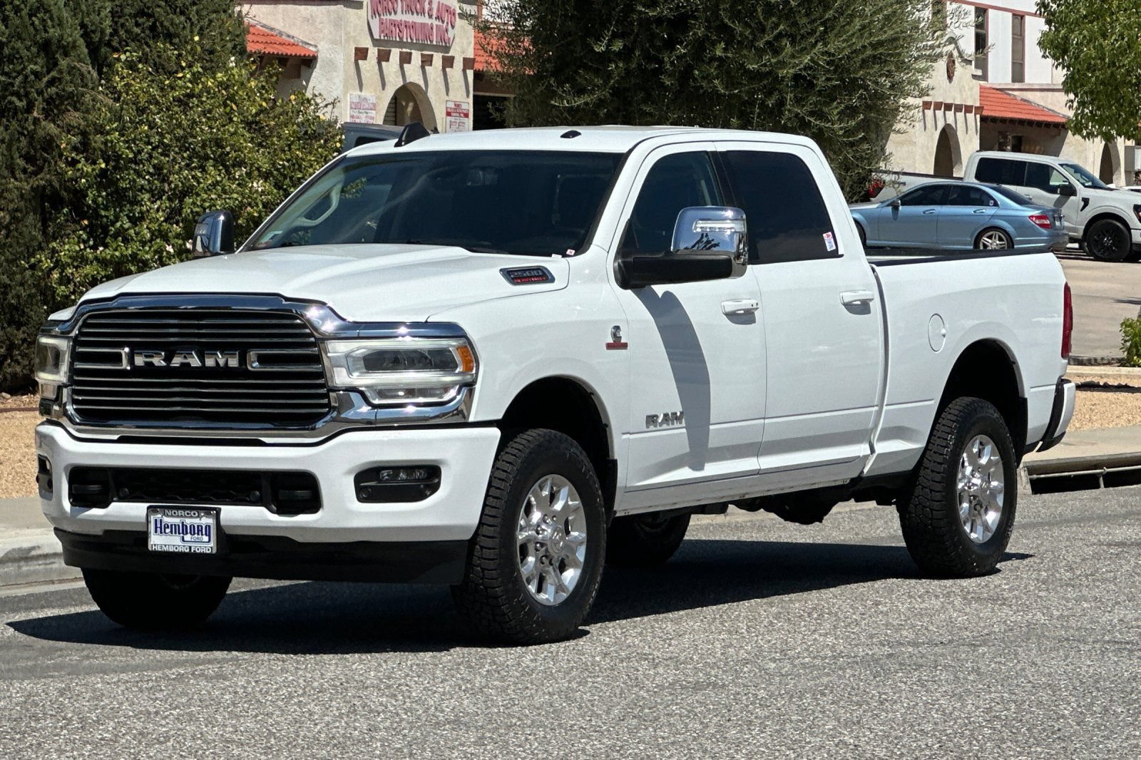 Used 2024 RAM 2500 Laramie AWD/4WD image 8