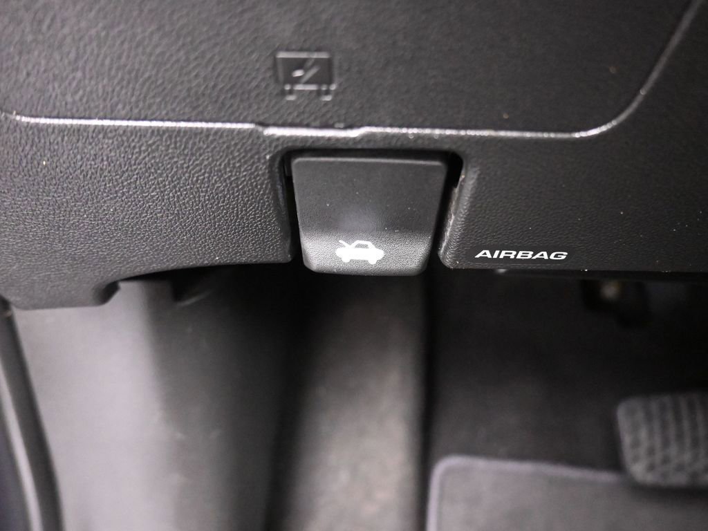 Used 2021 Buick Encore GX Select w/ Sport Touring Package image 26