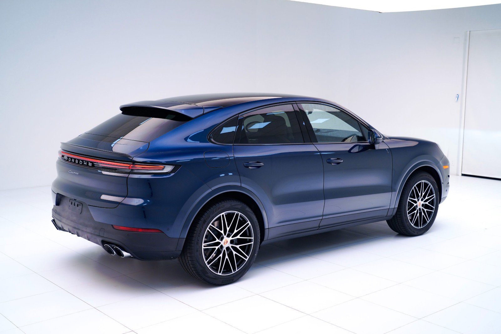 New 2026 Porsche Cayenne Coupe image 9