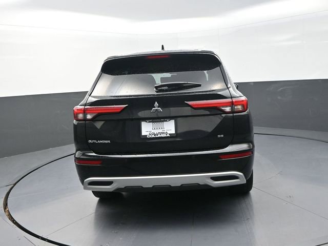 Used 2023 Mitsubishi Outlander SE image 8