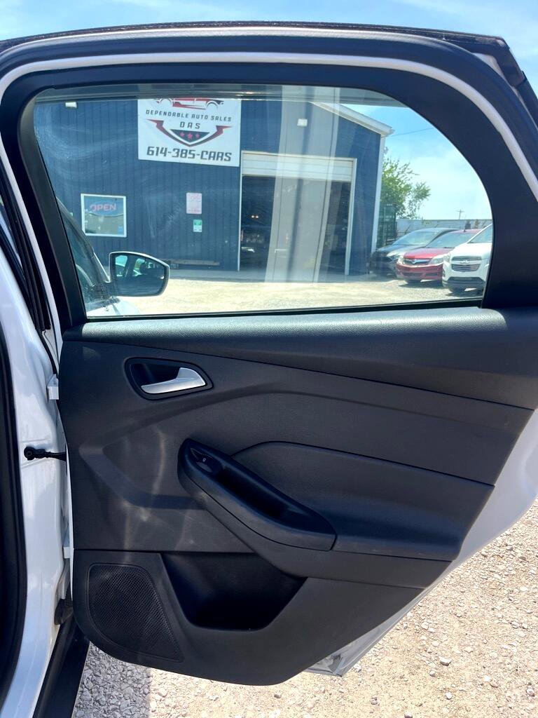 Used 2018 Ford Focus SE image 16