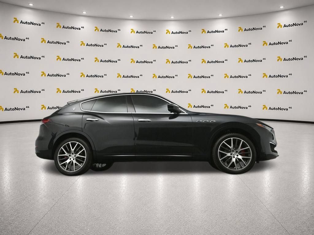 Used 2022 Maserati Levante GT AWD/4WD image 51