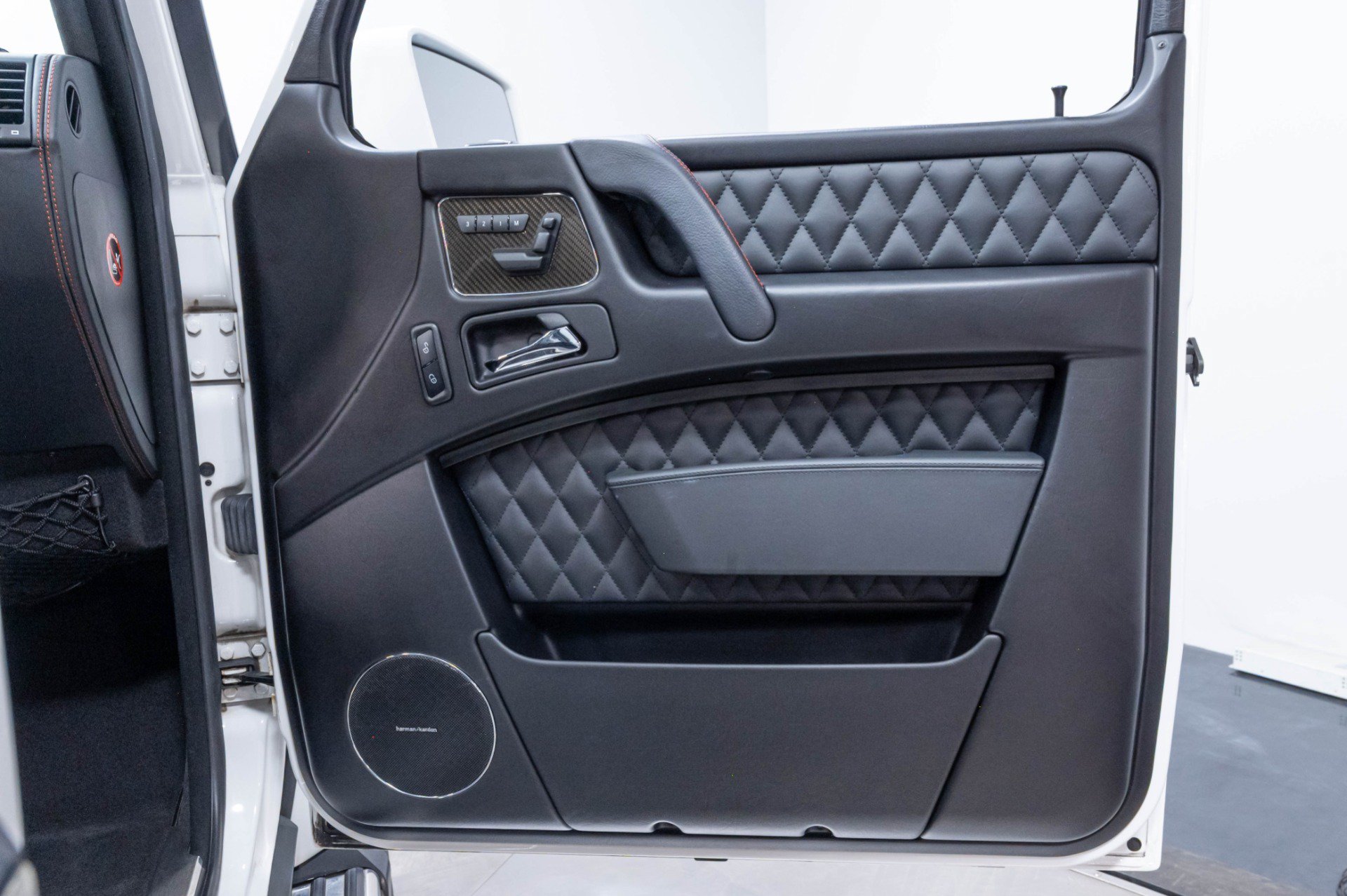 Used 2017 Mercedes-Benz G 63 AMG 4MATIC image 55