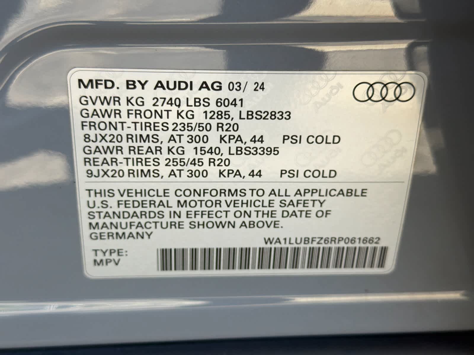 Used 2024 Audi Q4 e-tron Premium Plus w/ Premium Plus AWD/4WD image 28