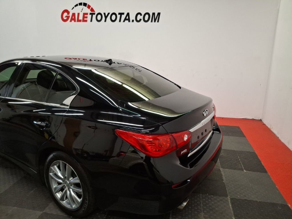 Used 2015 INFINITI Q50 Premium w/ Cargo Package image 7