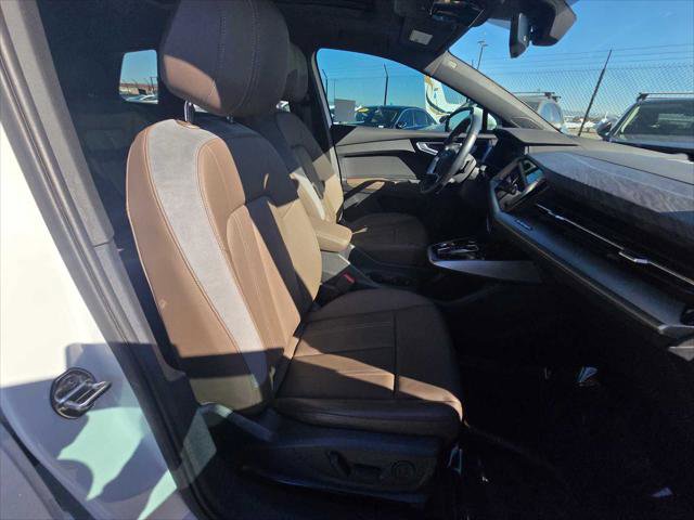 Used 2024 Audi Q4 e-tron Prestige image 12