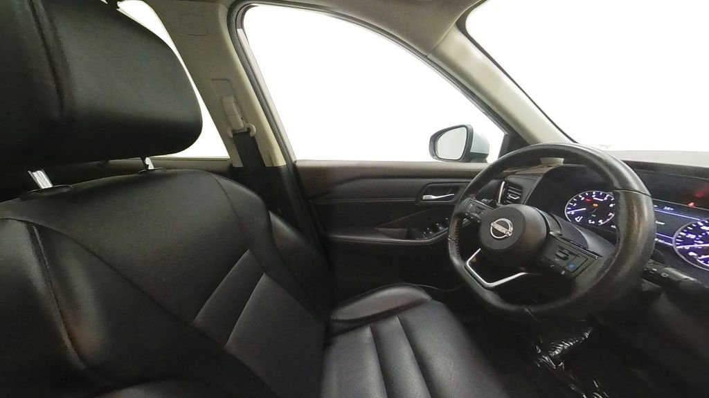 Certified 2023 Nissan Rogue SV w/ SV Premium Package image 33