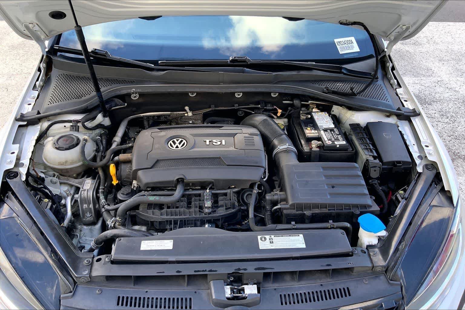 Used 2019 Volkswagen GTI S FWD image 9