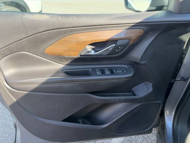 Used 2019 GMC Terrain SLE w/ Driver Convenience Package AWD/4WD image 28