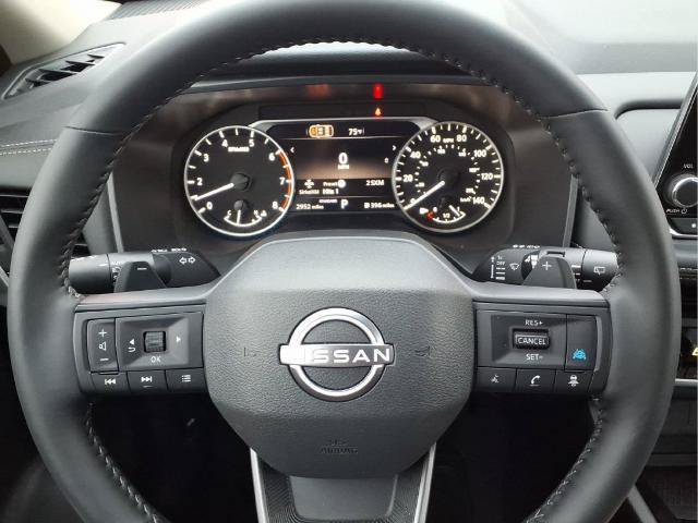 Certified 2026 Nissan Rogue SV FWD image 15