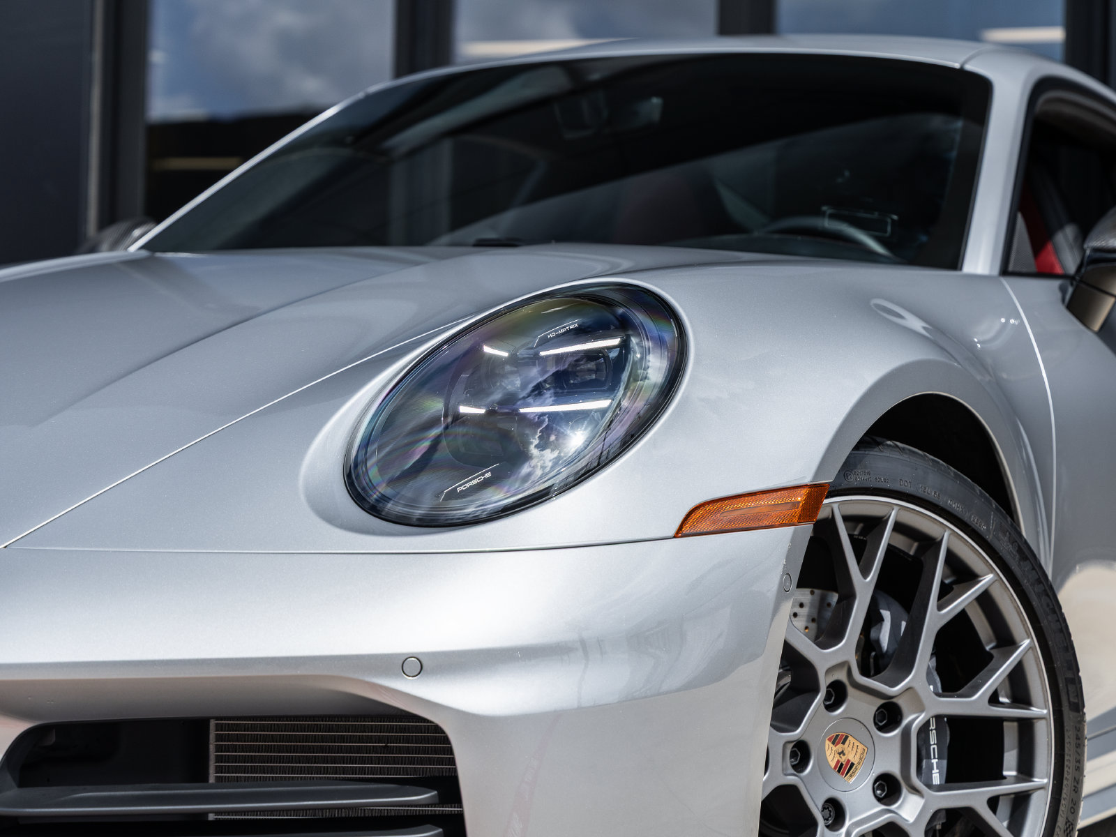 Used 2025 Porsche 911 Carrera RWD image 17