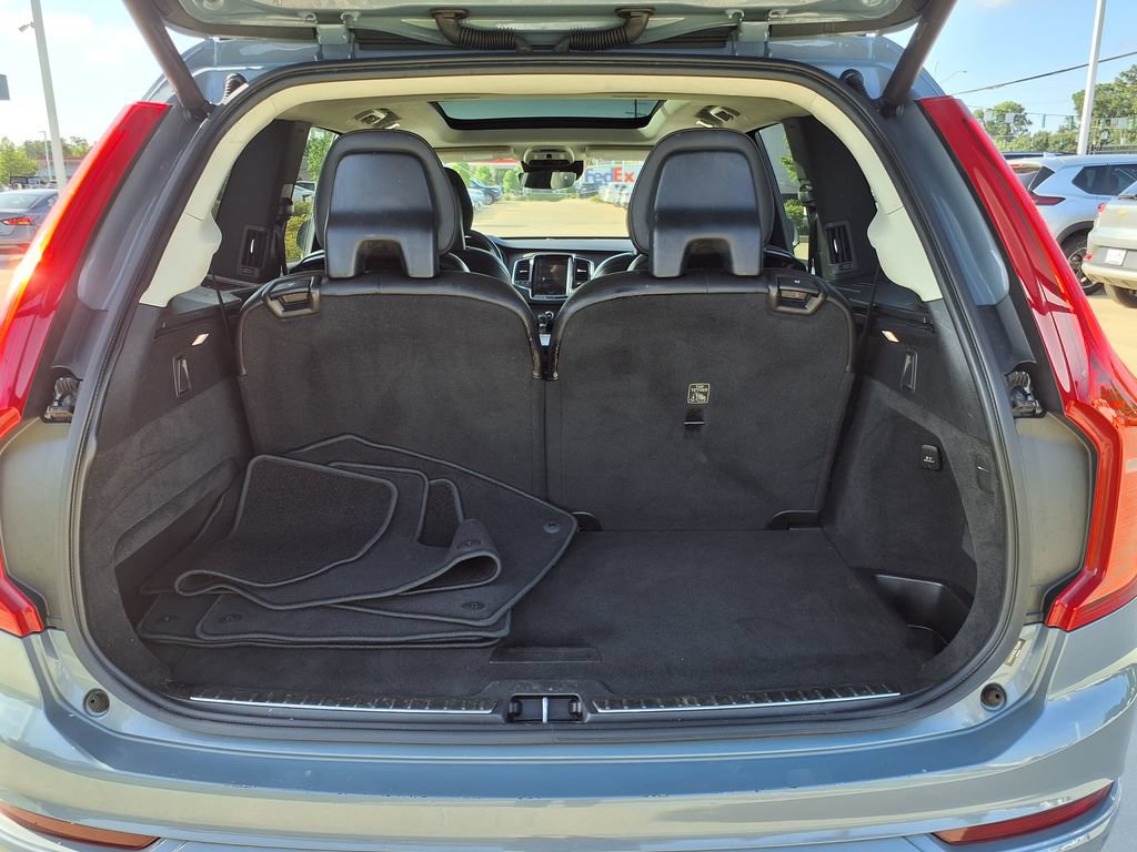 Used 2020 Volvo XC90 T6 Momentum AWD/4WD image 9