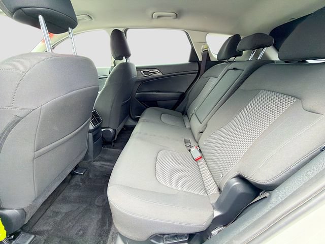 Used 2025 Kia Sportage LX FWD image 22