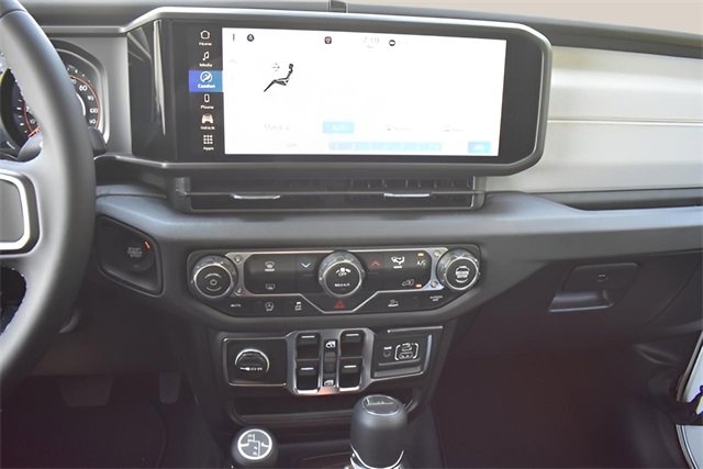 New 2025 Jeep Gladiator Sport image 17