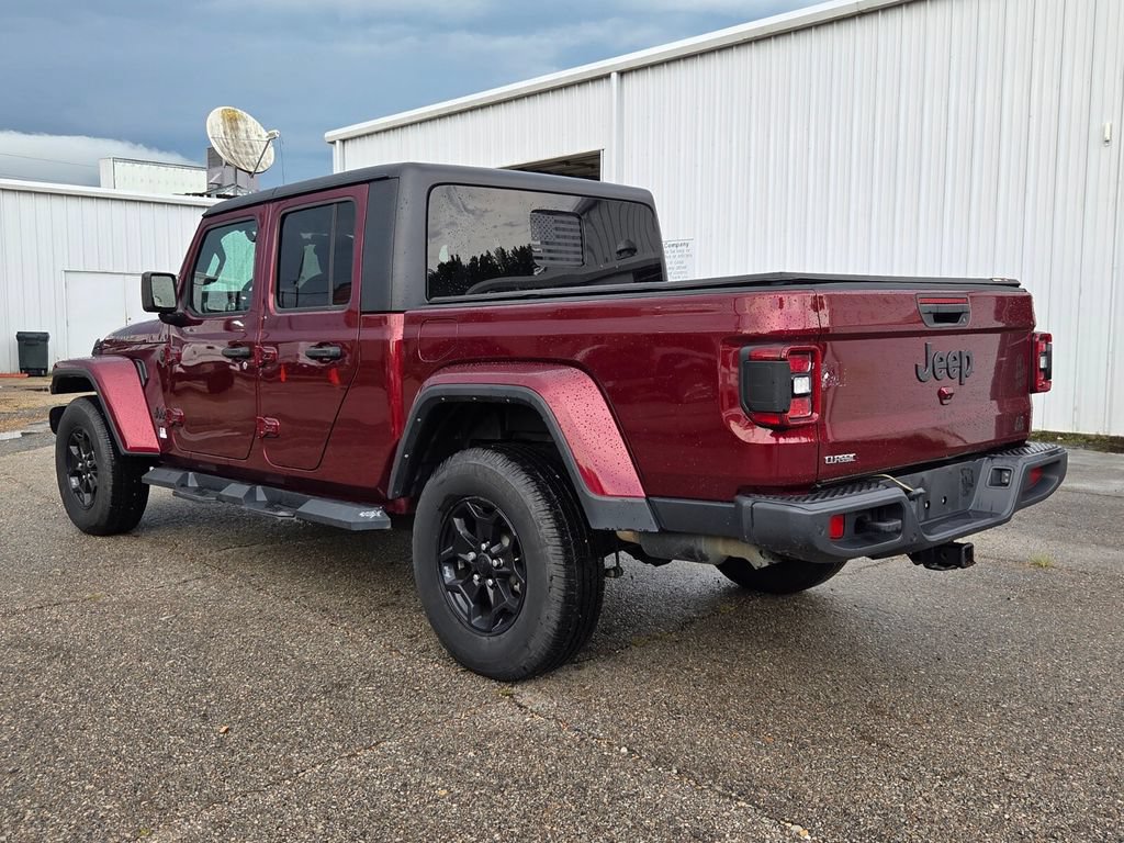 Used 2021 Jeep Gladiator Sport AWD/4WD image 3