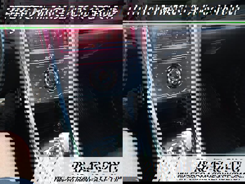 Used 2013 Ford Fusion Titanium image 18