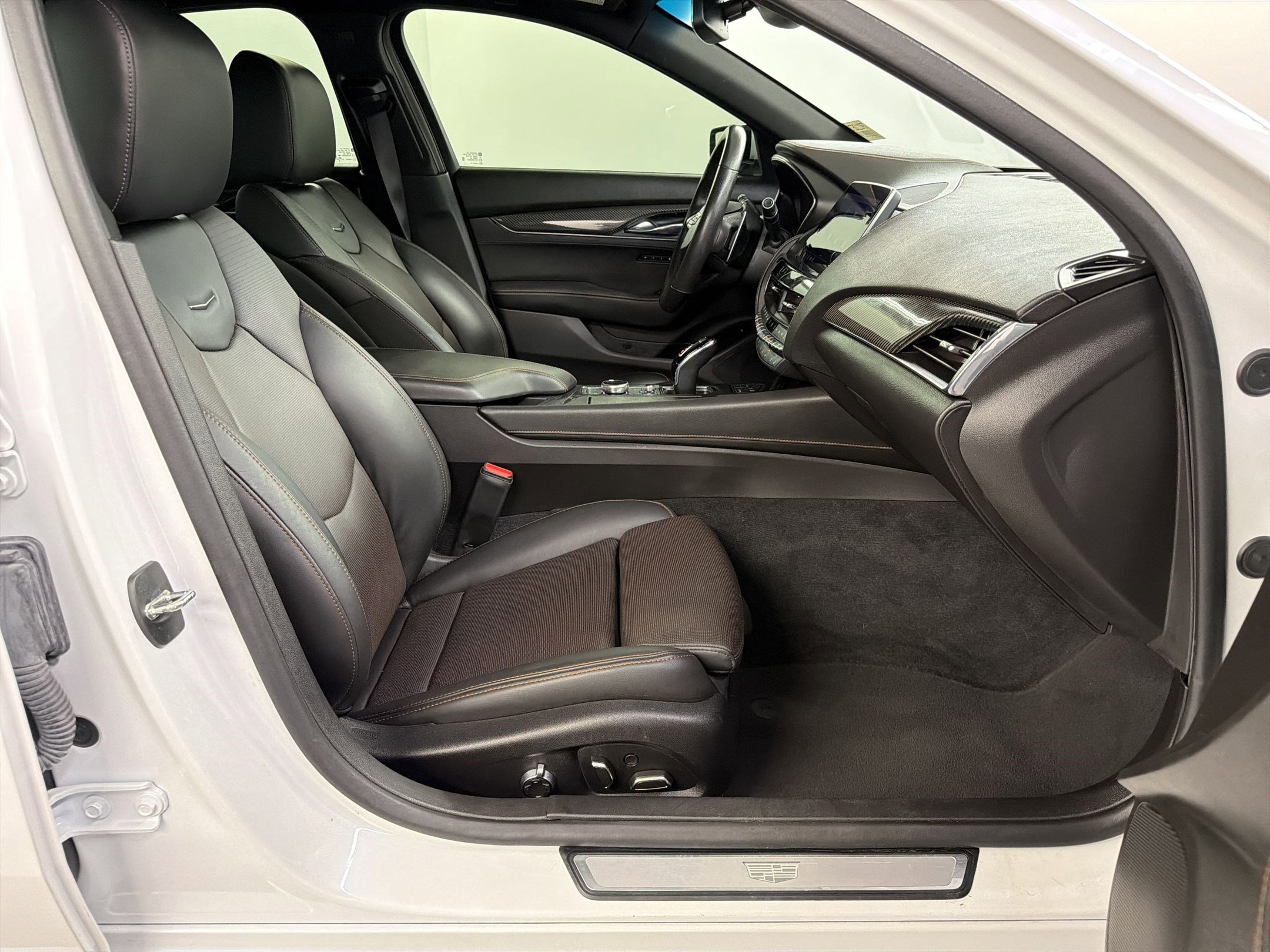 Used 2023 Cadillac CT5 Sport w/ Climate Package image 30