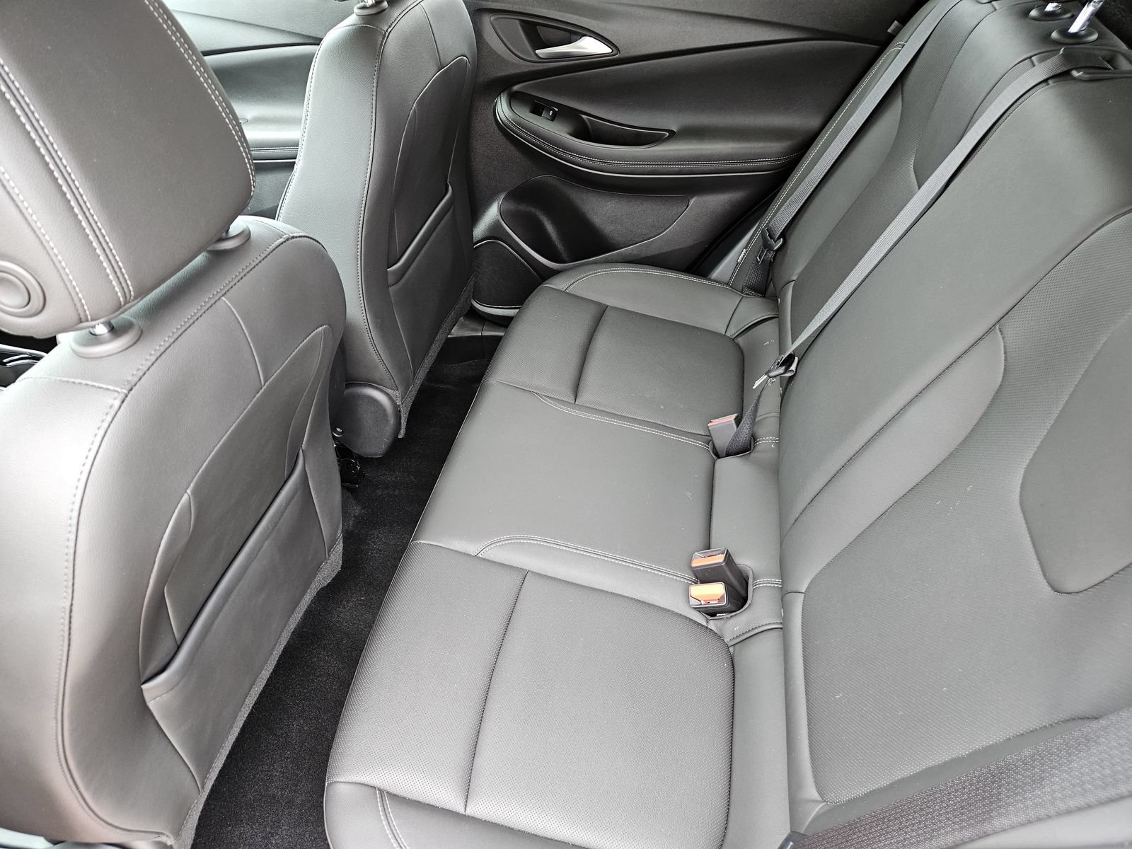 Used 2024 Buick Encore GX Sport Touring FWD image 30