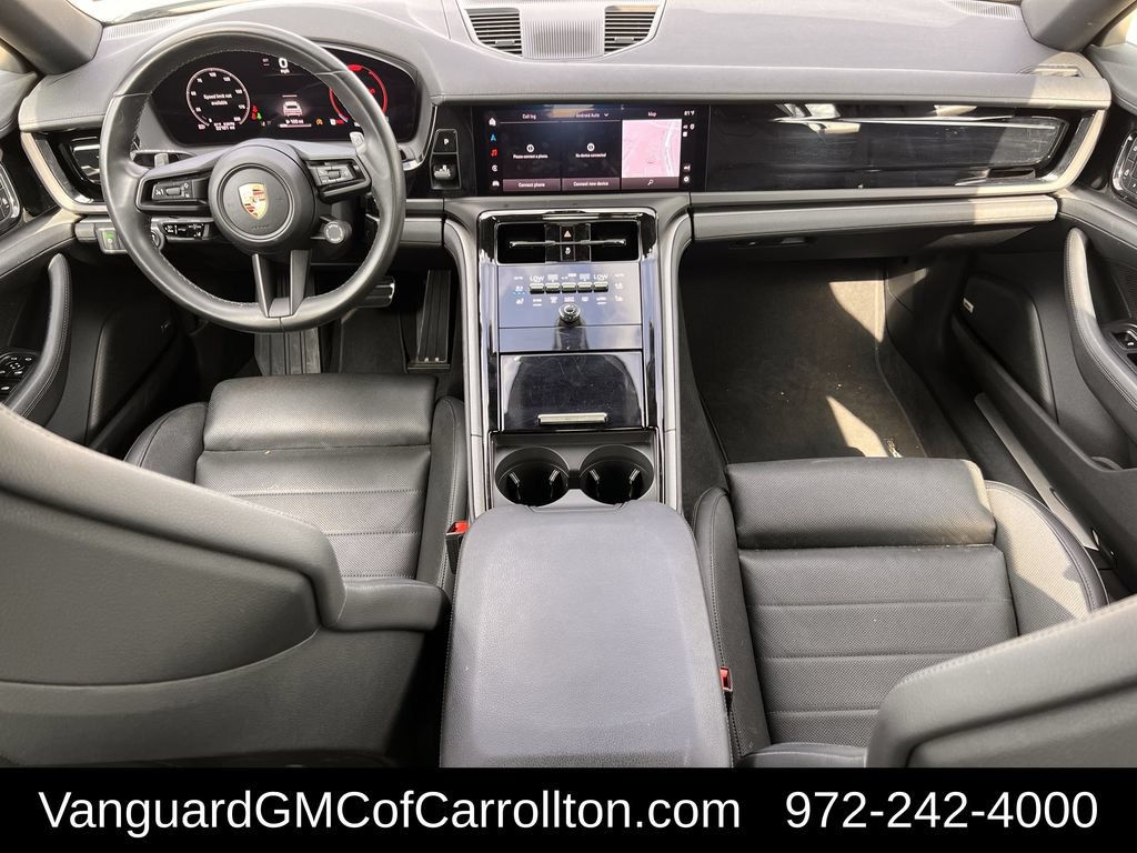 Used 2025 Porsche Panamera RWD image 11