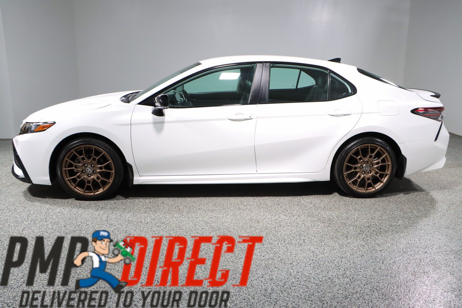 Used 2023 Toyota Camry SE w/ Convenience Package FWD image 10
