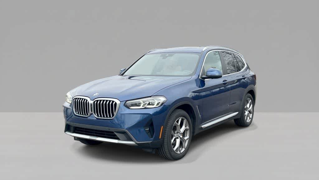 Used 2023 BMW X3 xDrive30i w/ Premium Package AWD/4WD image 1