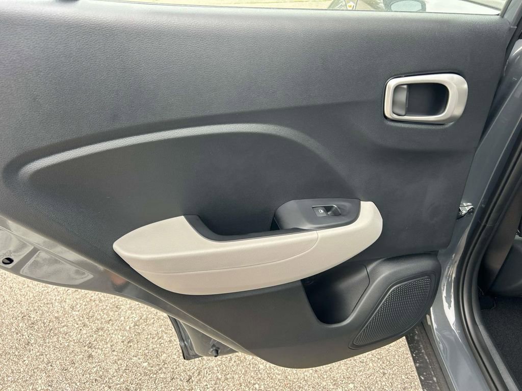 New 2026 Hyundai Venue SEL FWD image 18