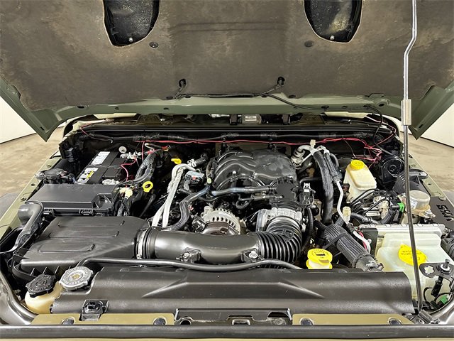 Used 2015 Jeep Wrangler Unlimited Rubicon image 28