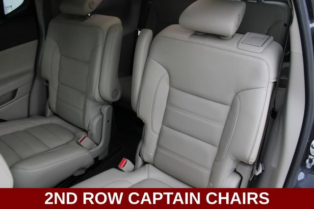Used 2017 GMC Acadia Denali w/ Technology Package FWD image 8