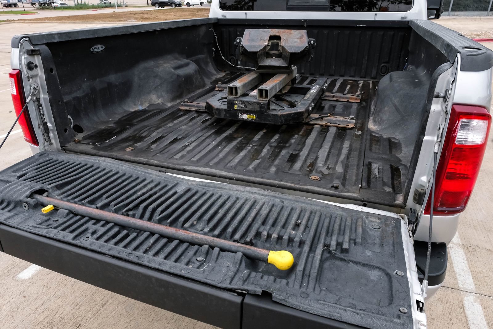 Used 2016 Ford F250 Platinum w/ FX4 Off-Road Package AWD/4WD image 49
