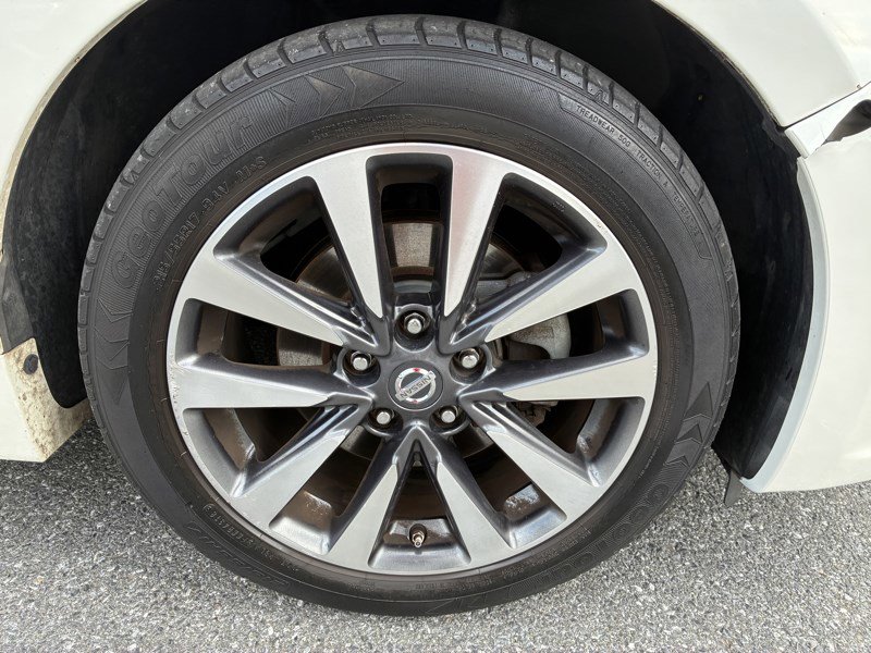 Used 2016 Nissan Altima 2.5 SL w/ 2.5 Technology Package FWD image 20