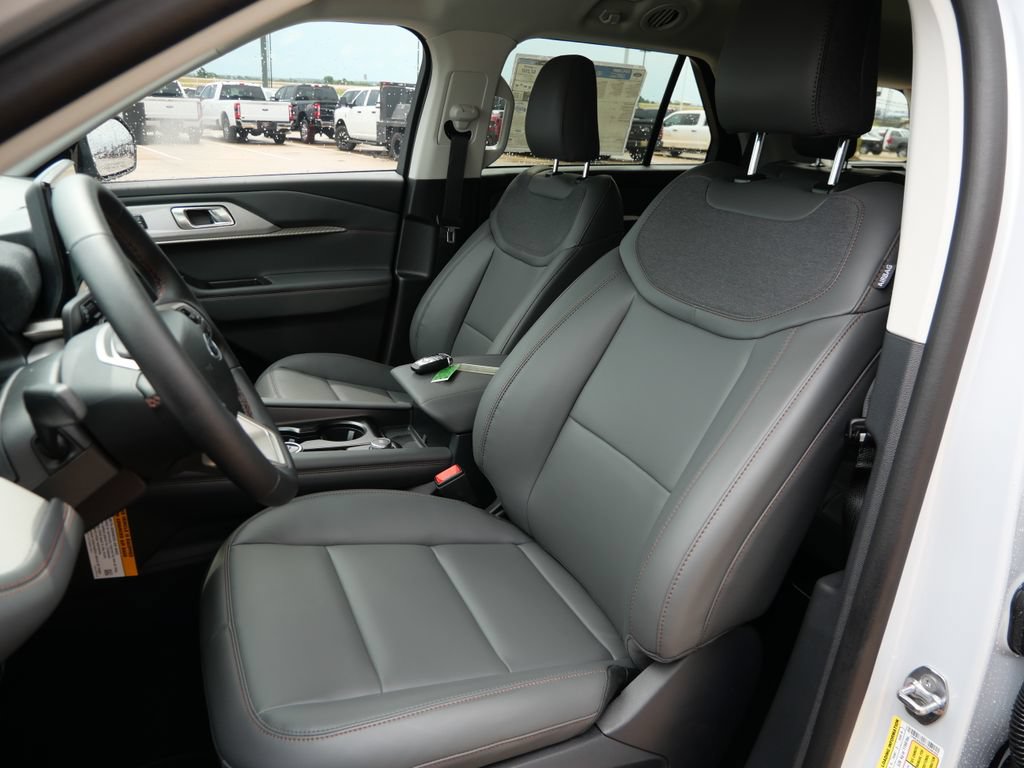 New 2026 Ford Explorer Active w/ Active Comfort Package AWD/4WD image 23