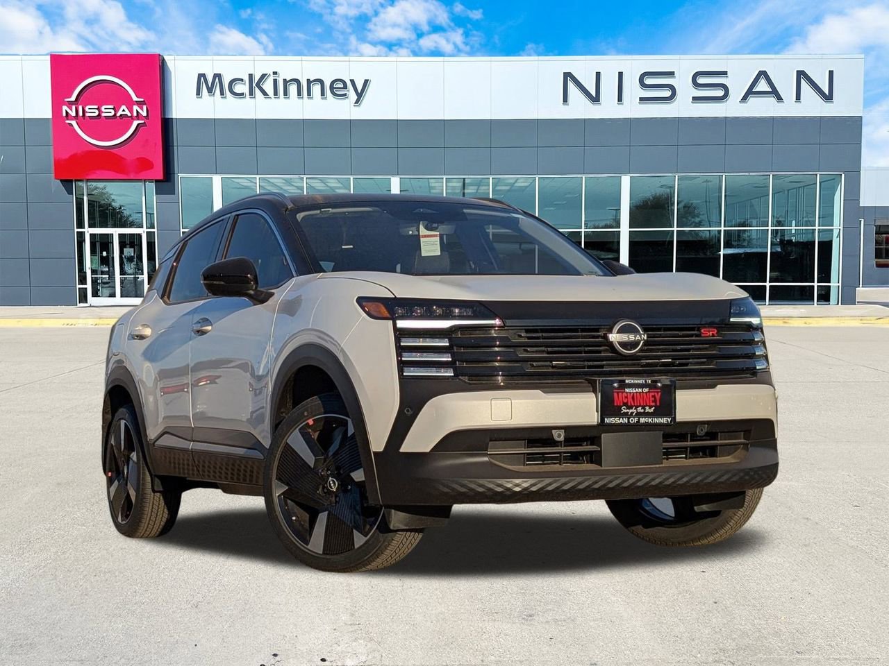 New 2025 Nissan Kicks SR w/ SR Premium Package FWD image 1