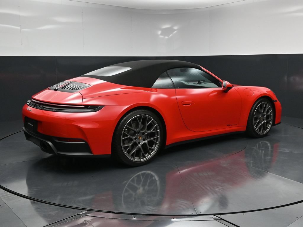 Certified 2025 Porsche 911 Carrera RWD image 10