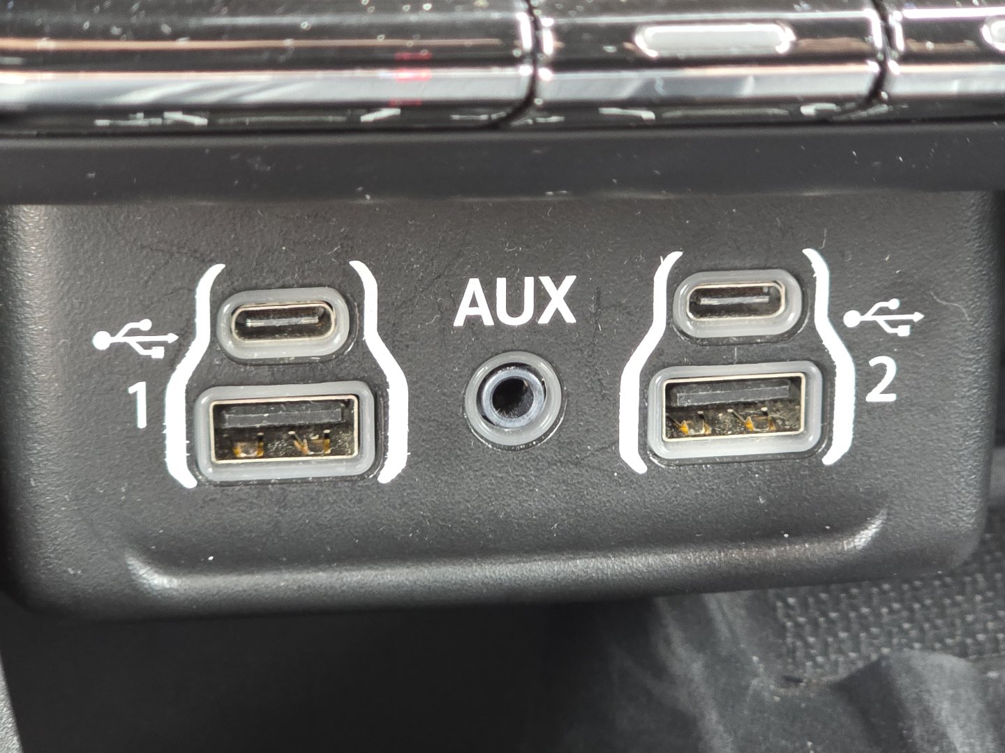 Used 2024 Dodge Durango R/T AWD/4WD image 10