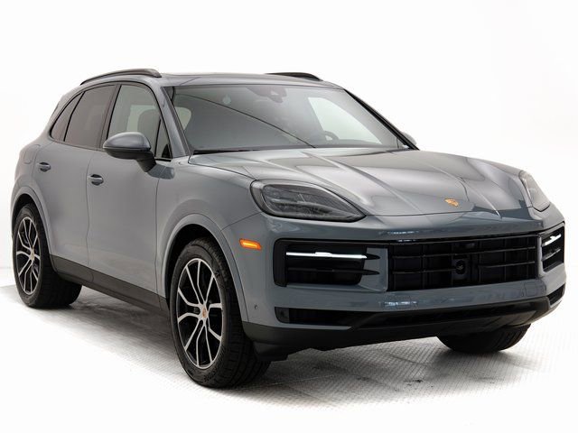 Certified 2025 Porsche Cayenne image 30