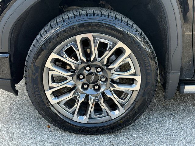 Certified 2024 GMC Sierra 1500 Denali Ultimate AWD/4WD image 11